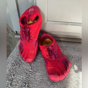 Vibram five finger shoes